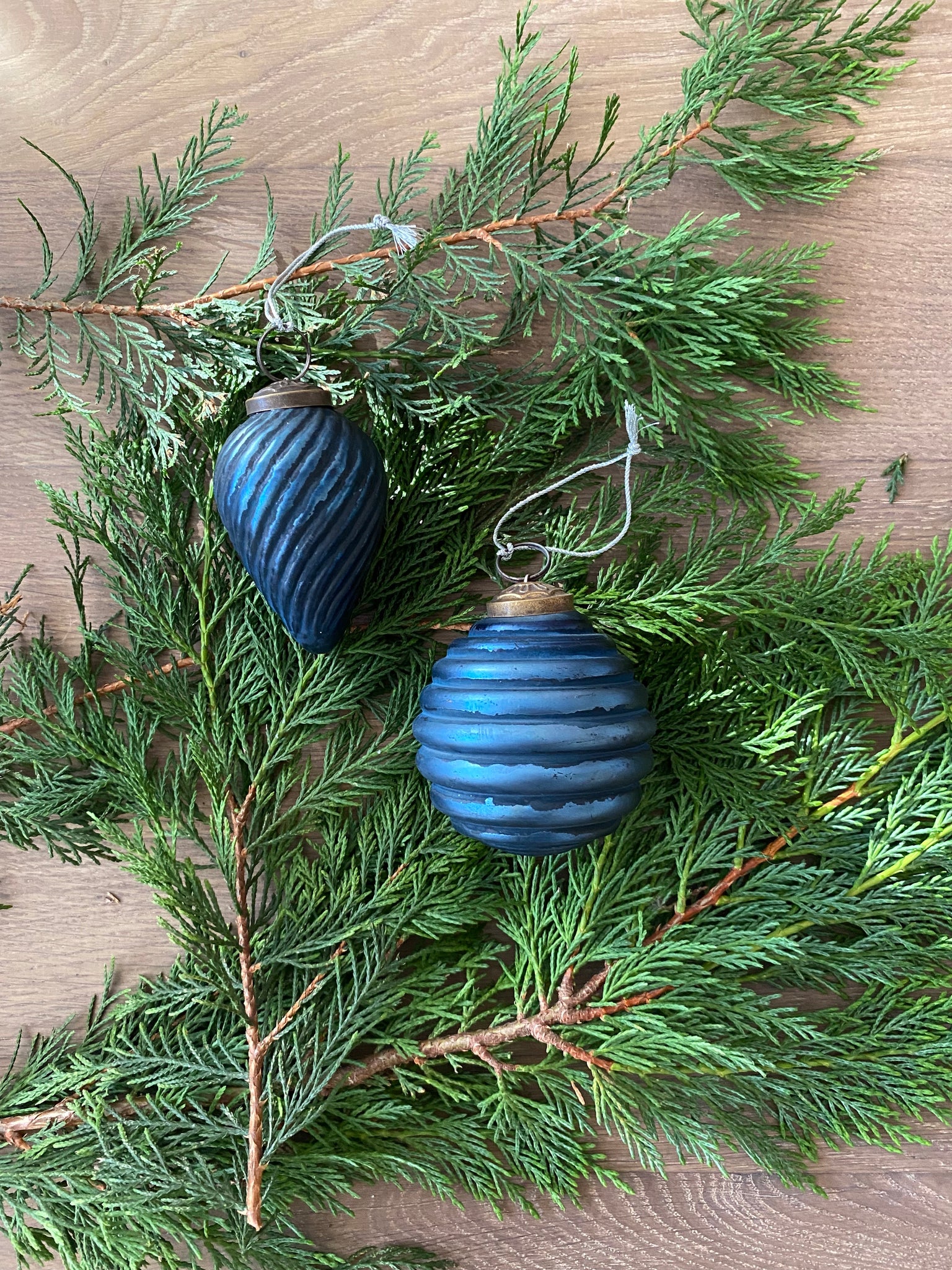 Ribbed Bauble Ice Blue